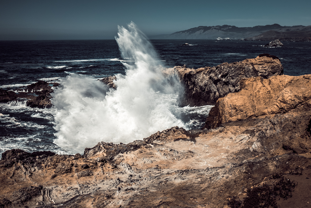 Bodega Bay Sonoma Coast - Duncan's Landing Overlook - Crashing Waves
