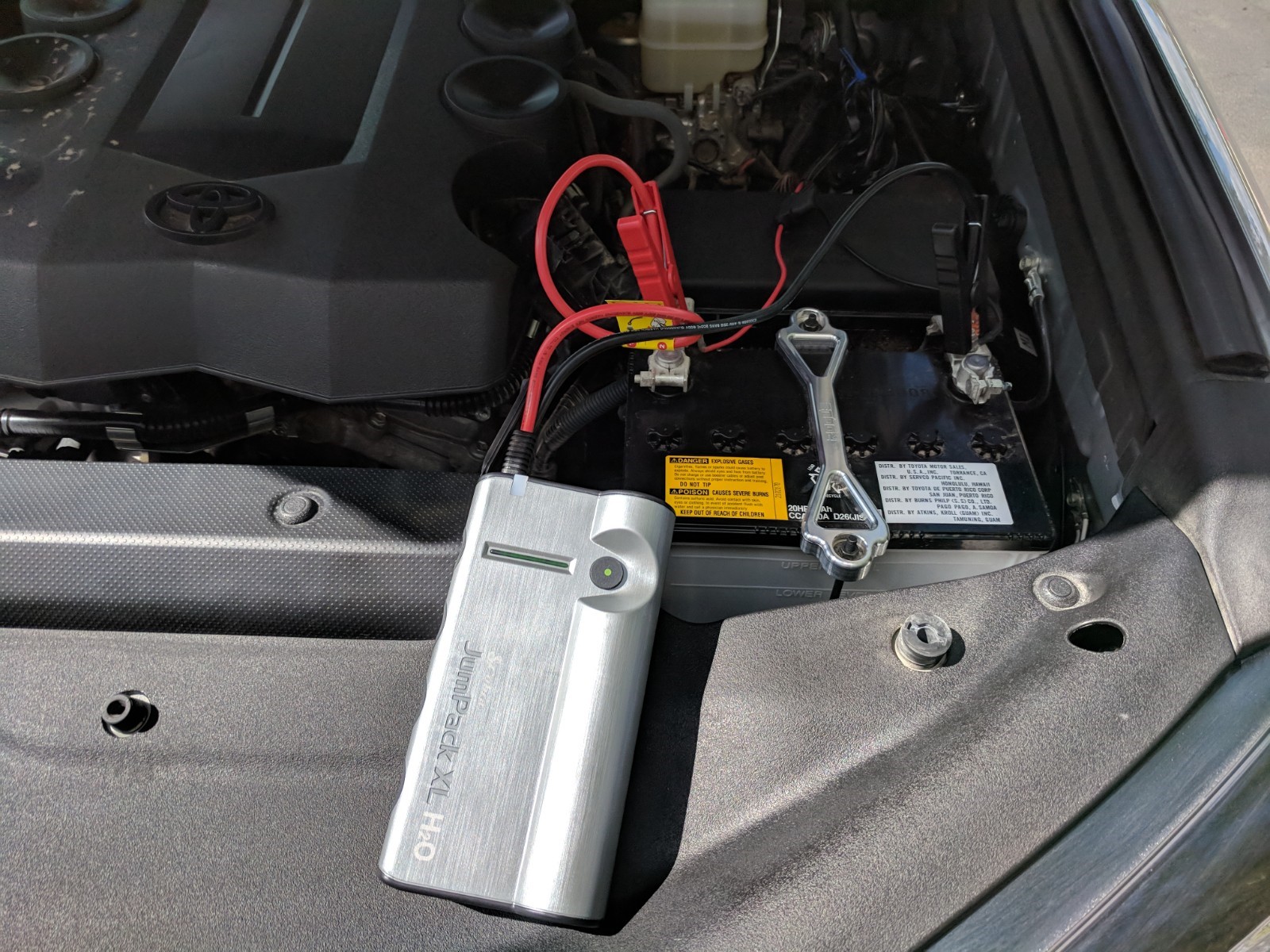 Cobra JumPack XL H20 Portable Jump Starter Review,