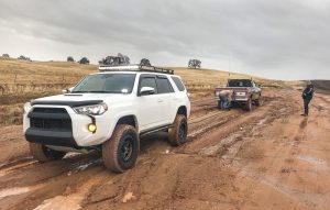 Off-Road Recovery - 4Runner Straps