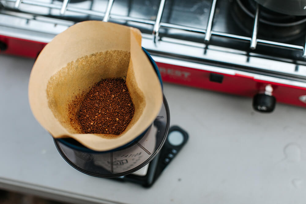 STEP 4, Add your coﬀee grounds