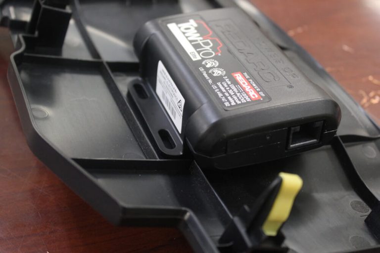 REDARC TowPro Elite Trailer Brake Controller Install & Overview