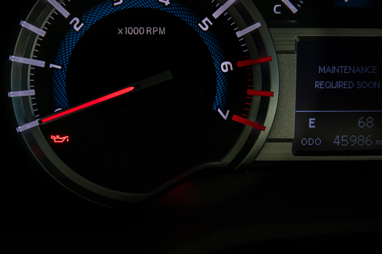 Low Engine Oil Pressure Warning Light