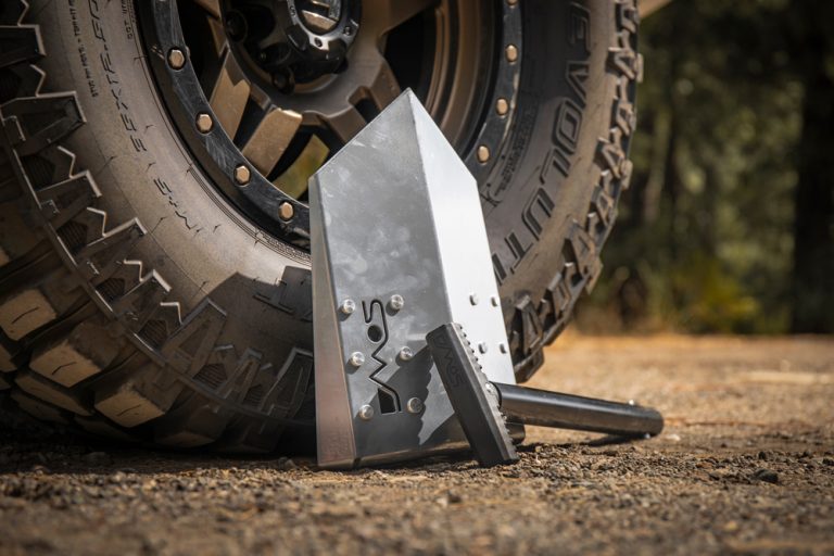 DMOS Delta Shovel Review OffRoad & Overland Recovery Shovel