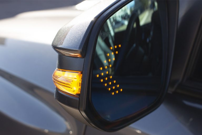 Heated Sequential Turn Signal Mirrors With LED Indicators on Glass