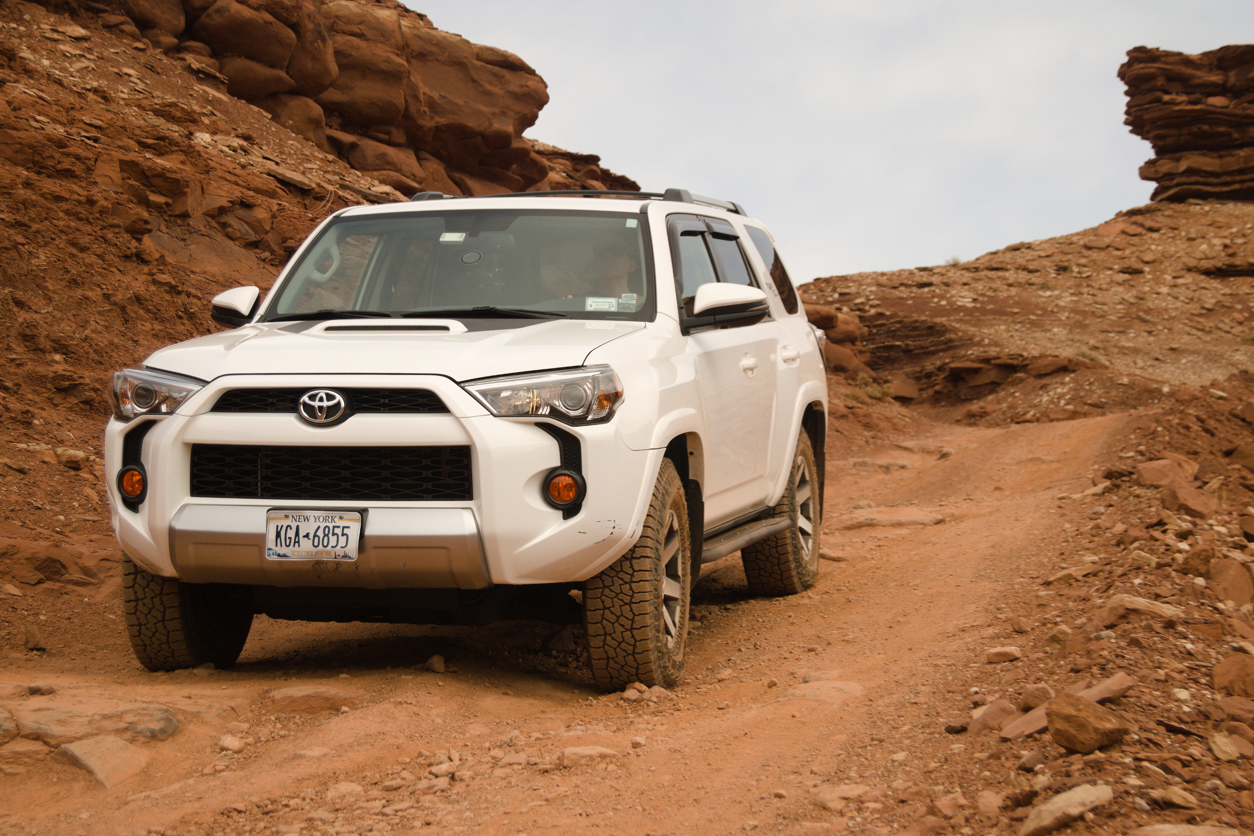 White Knuckle Off-Road Rock Sliders for 5th Gen Toyota 4Runner