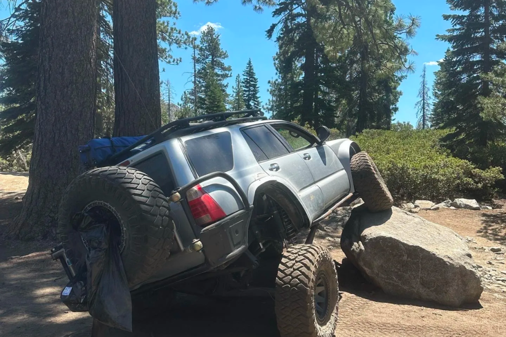 4th Gen 4Runner on the Slick Rock trail in Kit Carson, California 