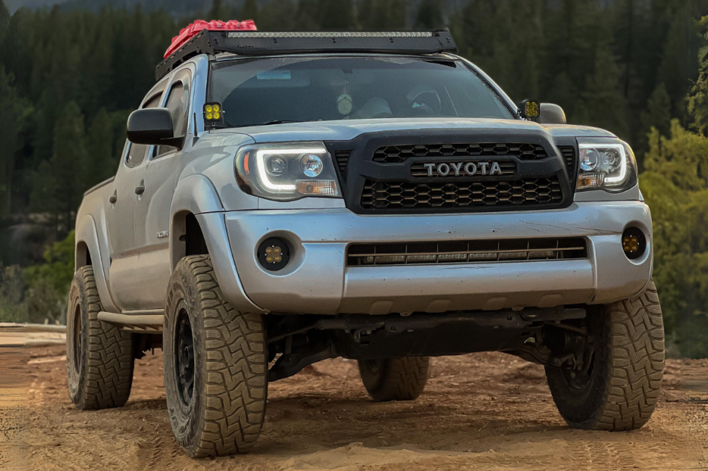 2nd Gen Tacoma Off-Roading in the Dutch Flat Area