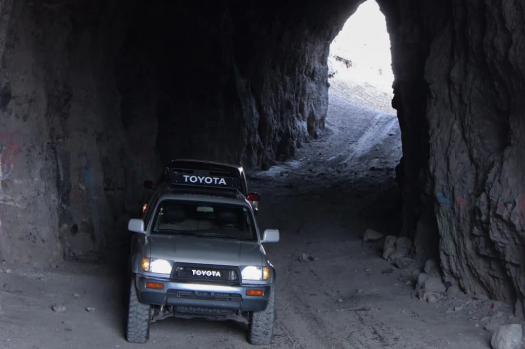 3rd Gen 4Runner going down the Tintic Railroad Tunnel on the Alberta Slant Road