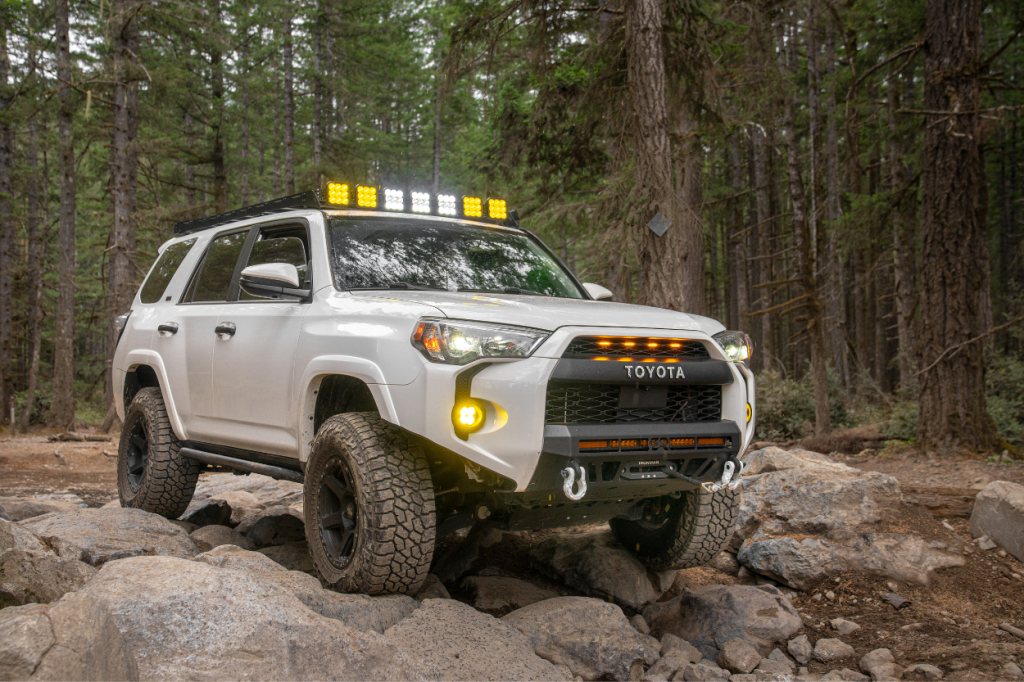 5th Gen 4Runner with Diode Dynamics SS5 Light Bar