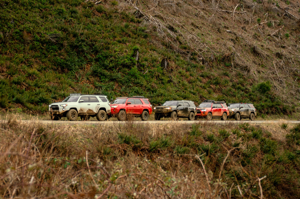 5th Gen 4Runners on a dirt trail in Washington