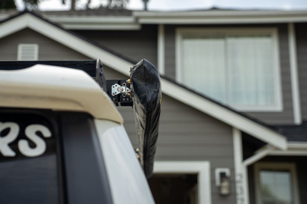 Quick Release Awning Mount Roof Clearance