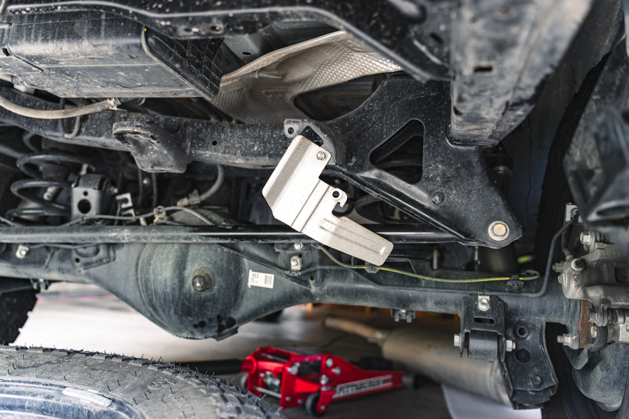 Remove 4Runner Rear Exhaust Pipe