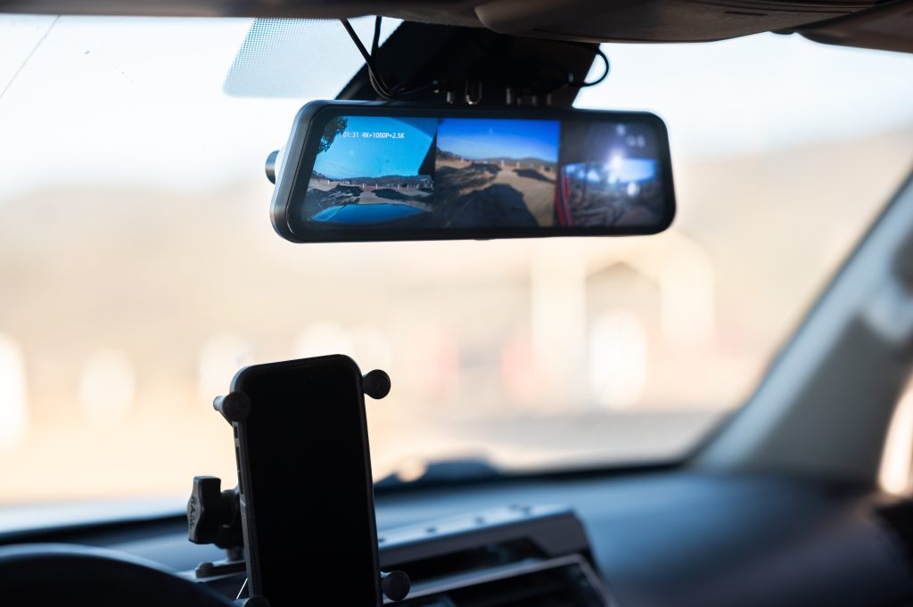 Wolfbox G900 Digital Rearview Mirror With Three Camera Inputs