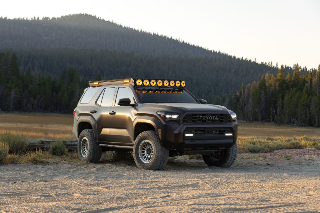 6th Gen 4Runner With KC HiLiTES Platform One Roof Rack