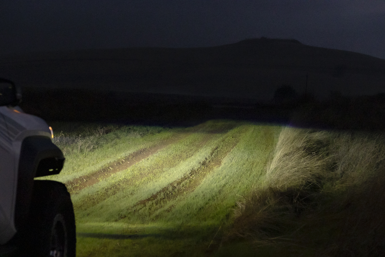 Ice Cube 3D Projector Low Beam Output