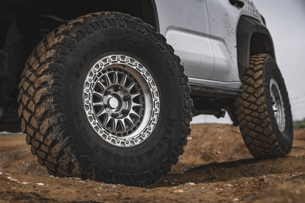 Lock Off-Road Mojave Wheels With Machine Finish