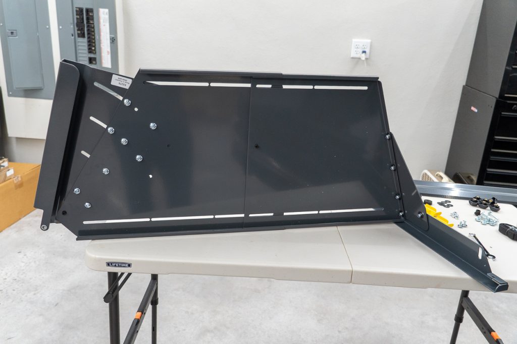 Center Divider For Dog Carrier System