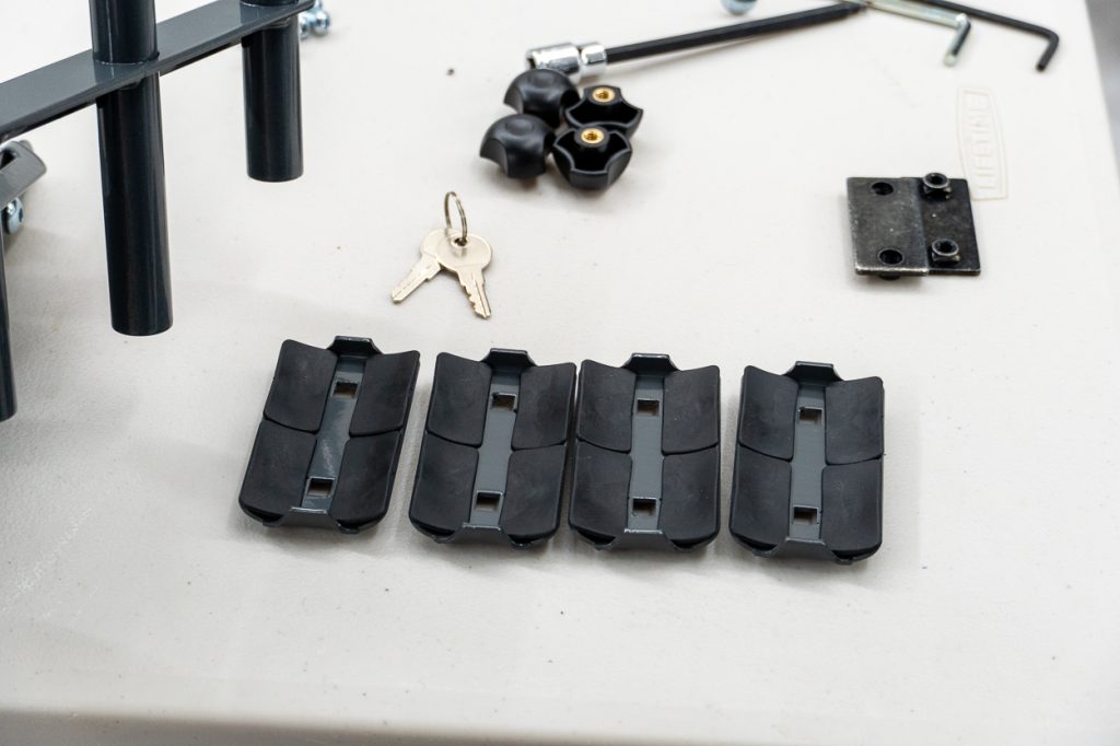 Rubber Isolation Pads To Prevent Gate Noise