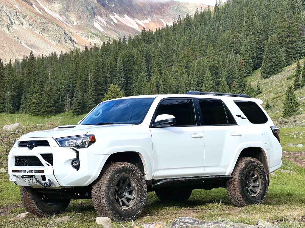 White 5th Gen 4Runner With White C4 Fabrication Lo Pro Winch Bumper